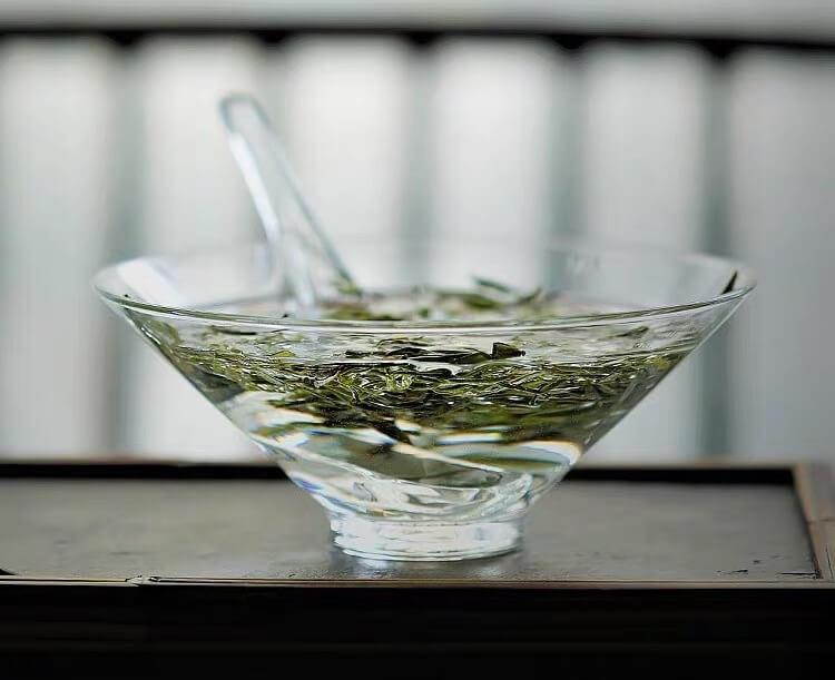 Airi Simple Glass Tea Bowl & Spoon Set