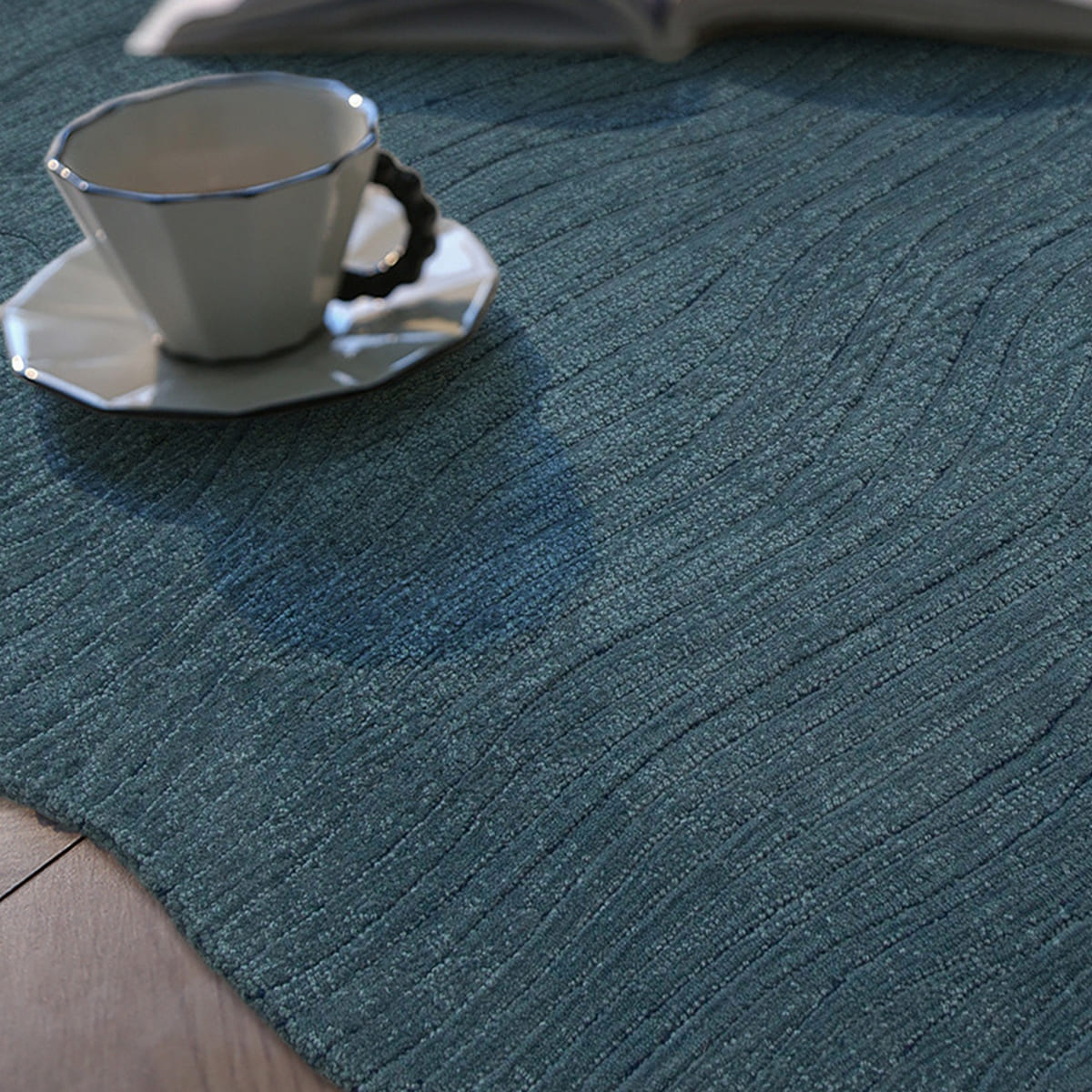 Kaoru Abstract Blue Rug