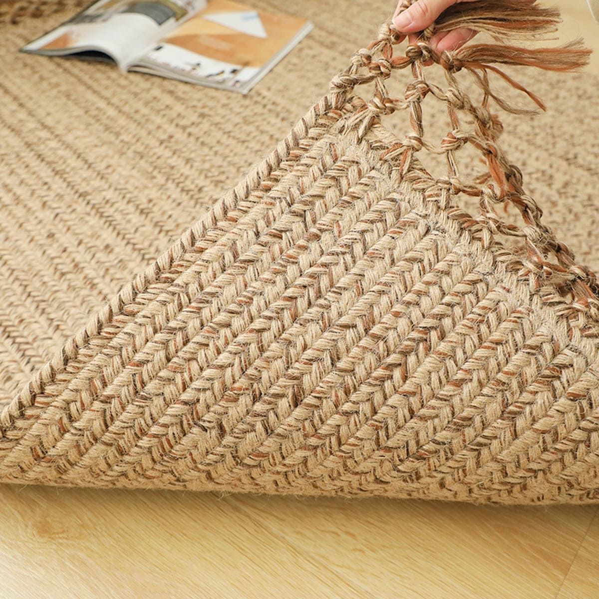 Hoshi Hand-Woven Jute Rug