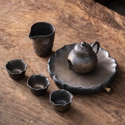 Renji Petal Pear Teapot Set