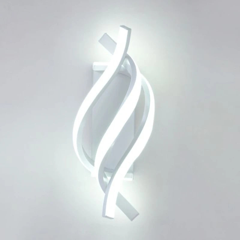 Kuroi Spiral Wall Lamp
