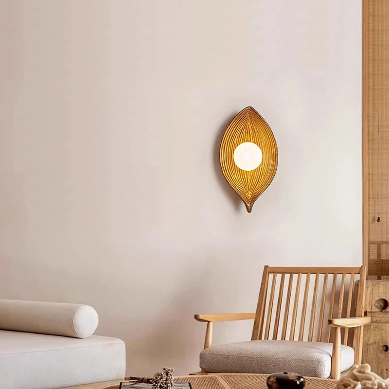 Resira Glass Wall Lamp
