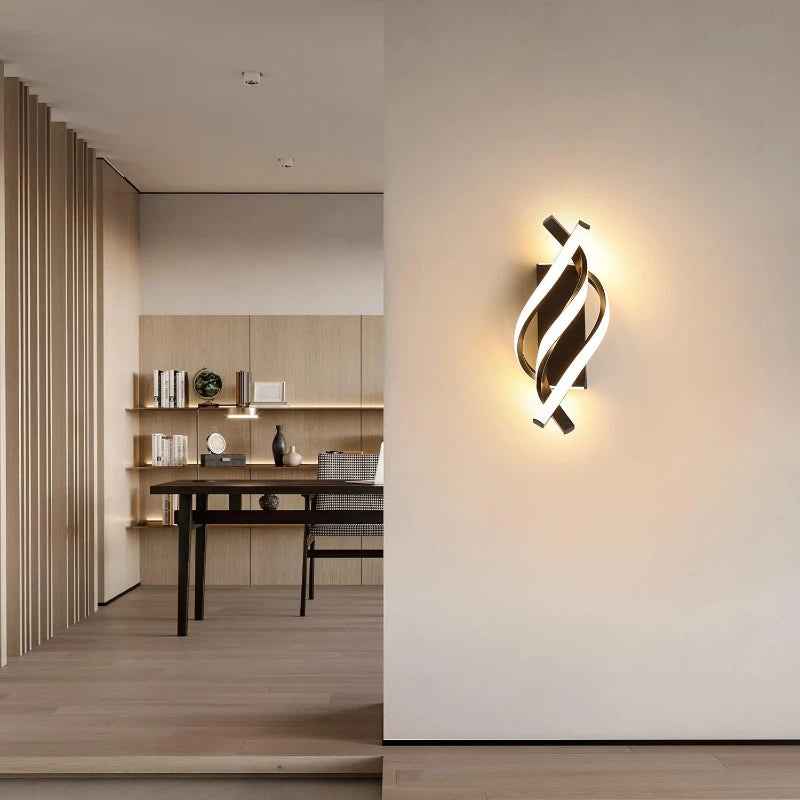Kuroi Spiral Wall Lamp