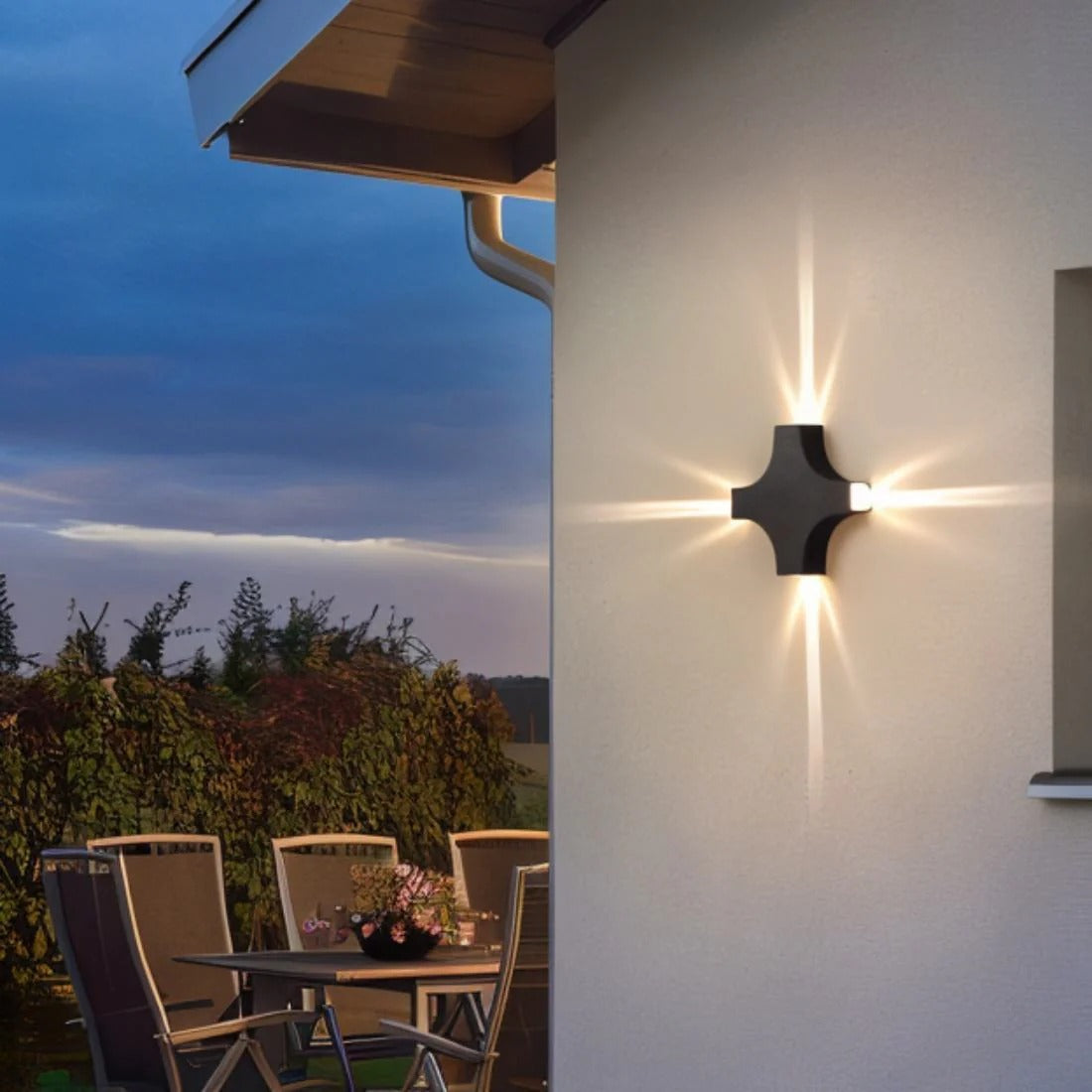 Zyron Outdoor Wall Lamp