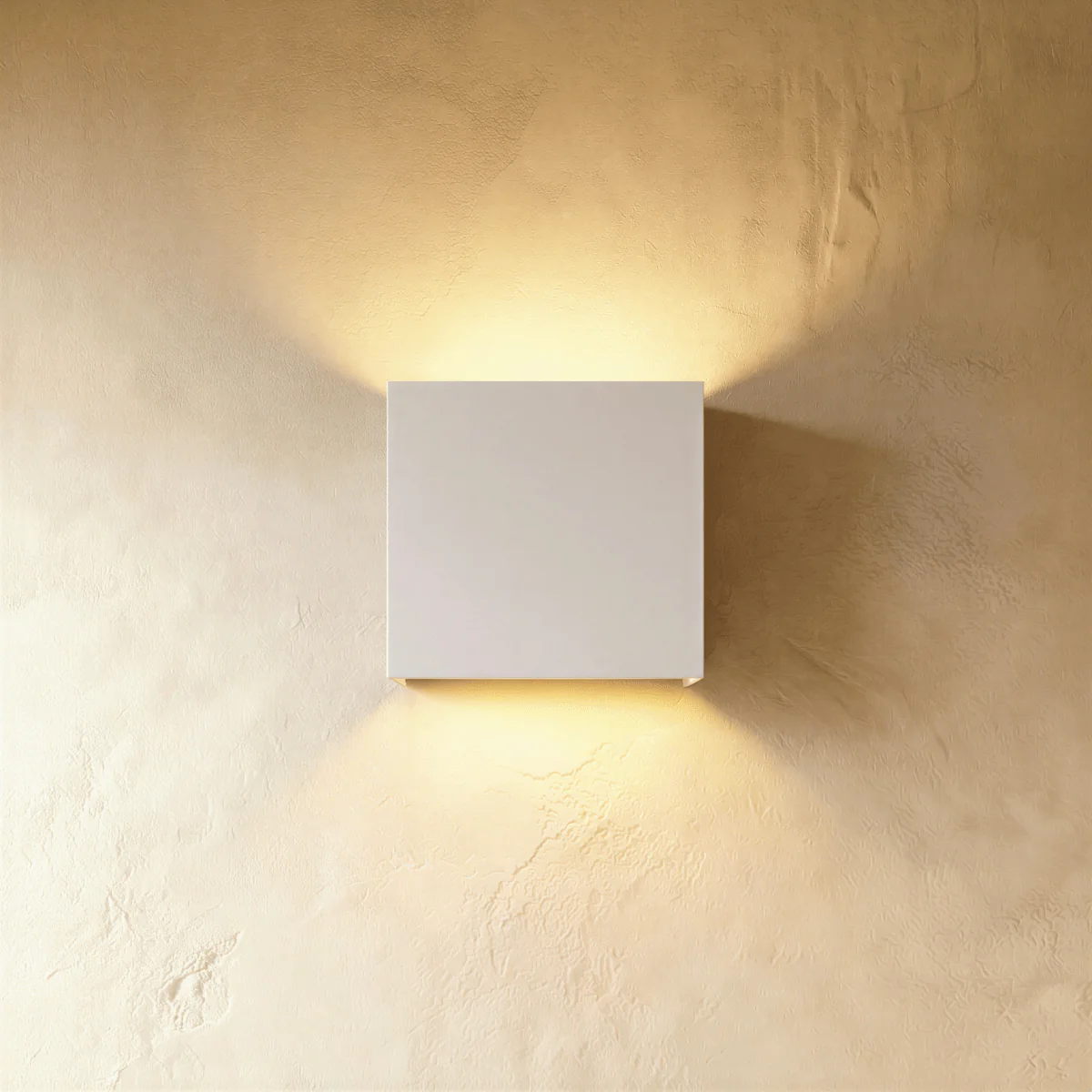 Kivo Wall Lamp