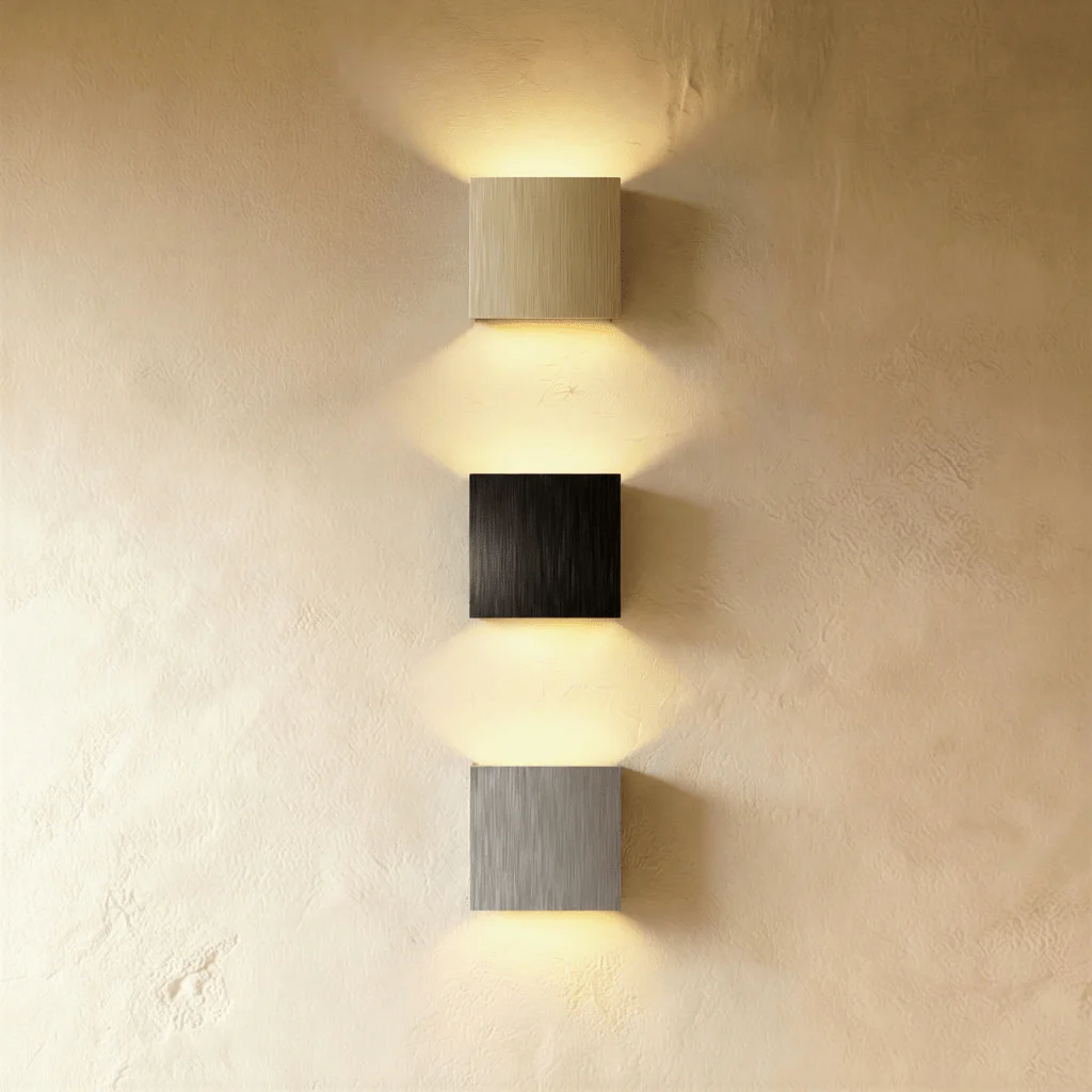 Kivo Wall Lamp