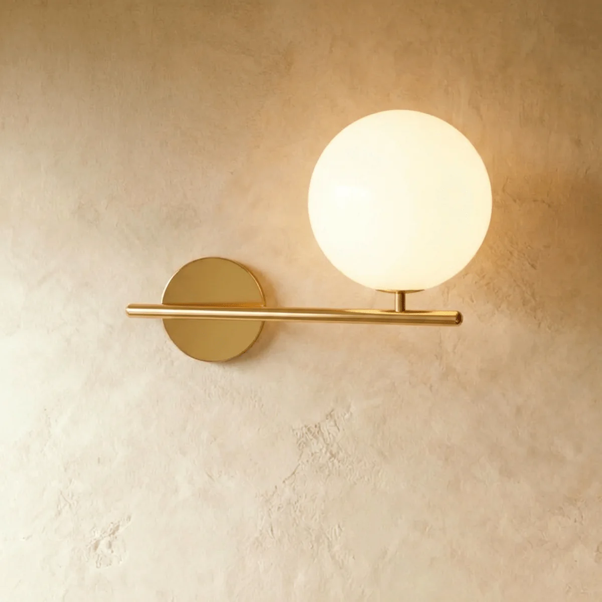 Zira Glass Wall Lamp