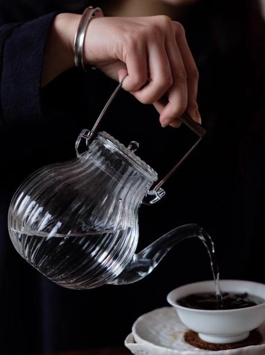 Takumi Hammer Teapot