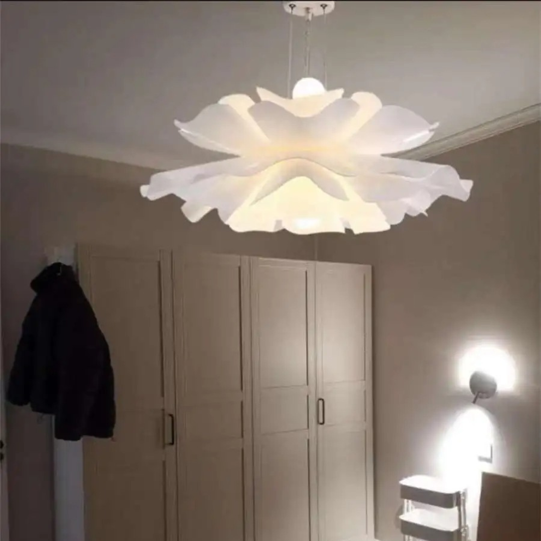 Liora  Bloom Pendant Light