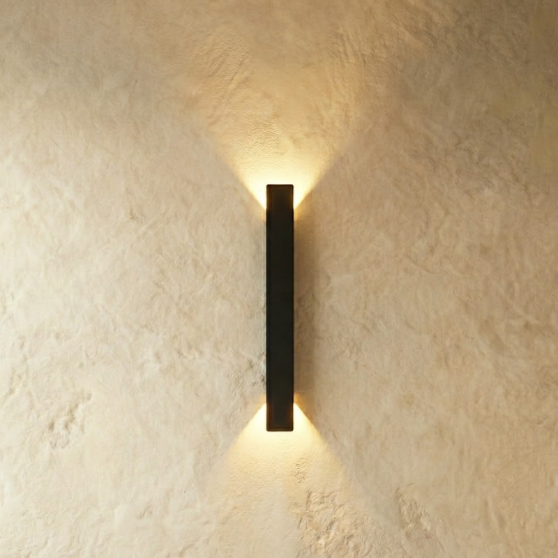 Striva Outdoor Wall Lamp