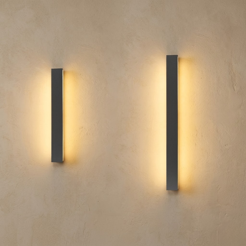 Aqualis Outdoor Wall Lamp
