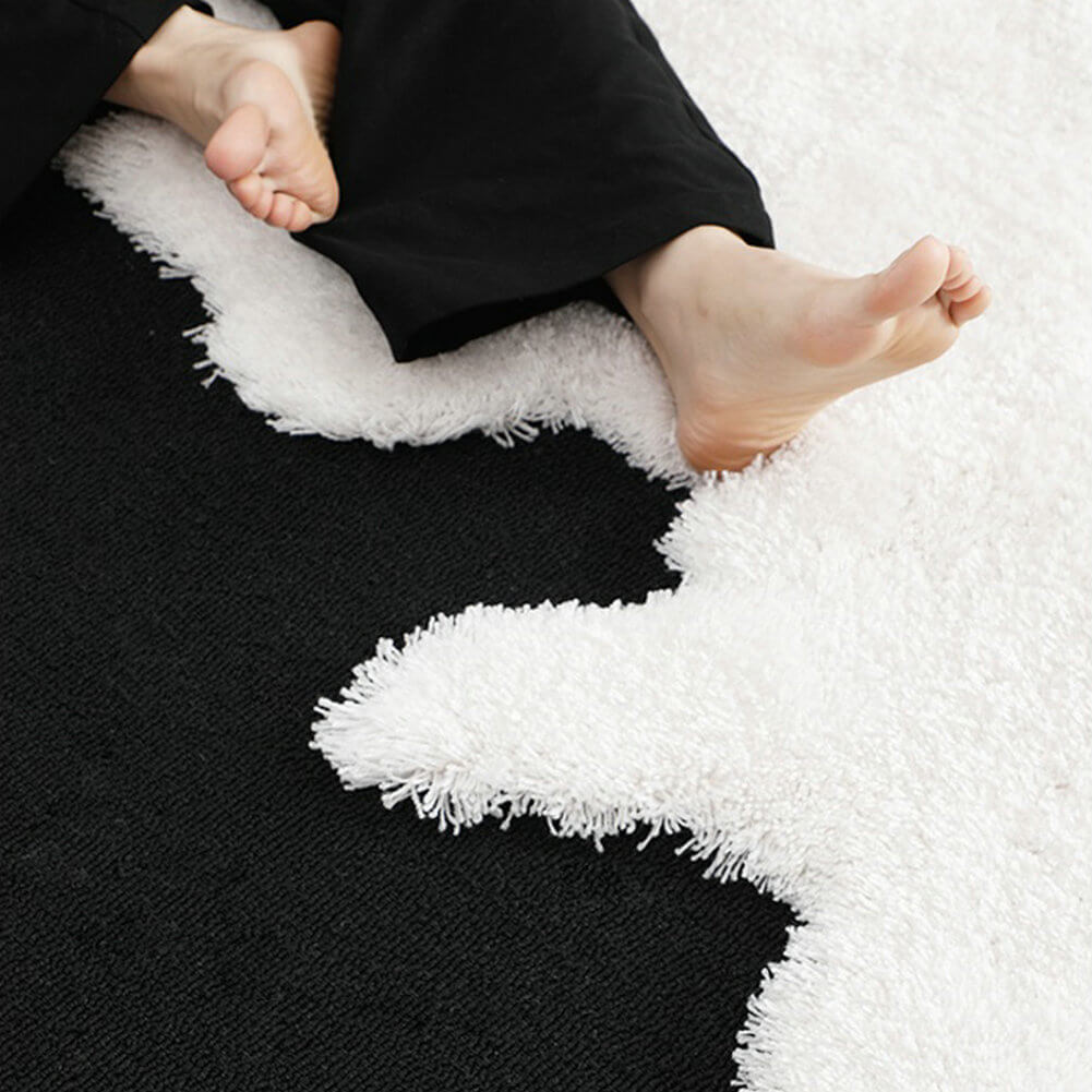 Riku Black and White Rug