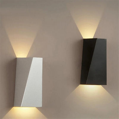 Haruto LED Wall Lamp