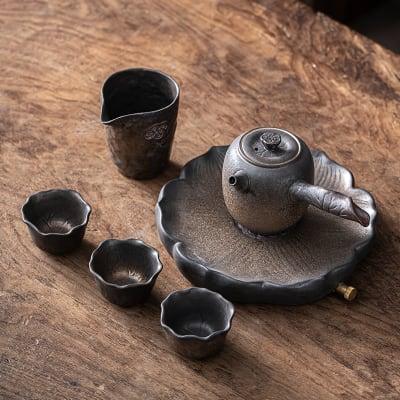 Hikari Petal Side Grip Teapot Set