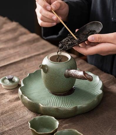 Hikari Petal Side Grip Teapot Set