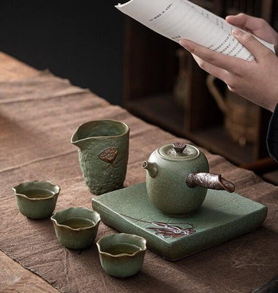 Takumi Lotus Side Grip Kung Fu Teapot Set