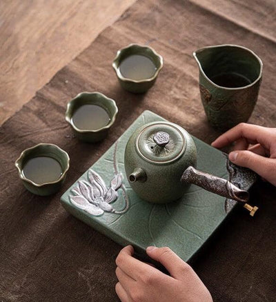 Takumi Lotus Side Grip Kung Fu Teapot Set