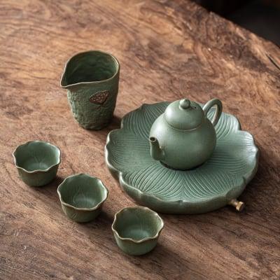 Renji Petal Pear Teapot Set