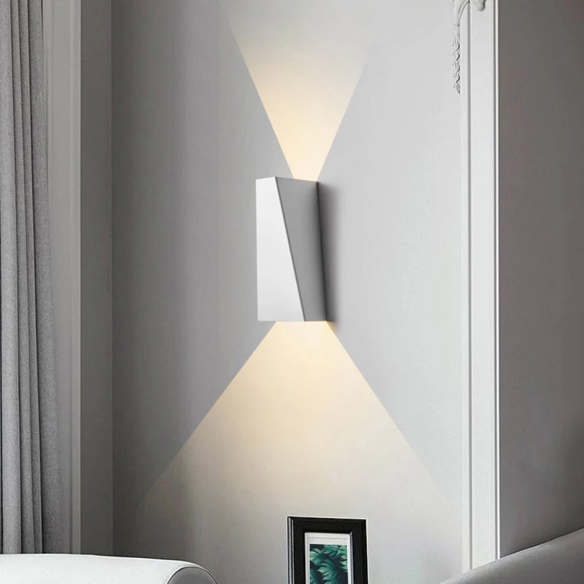 Takumi LED Wall Lamp