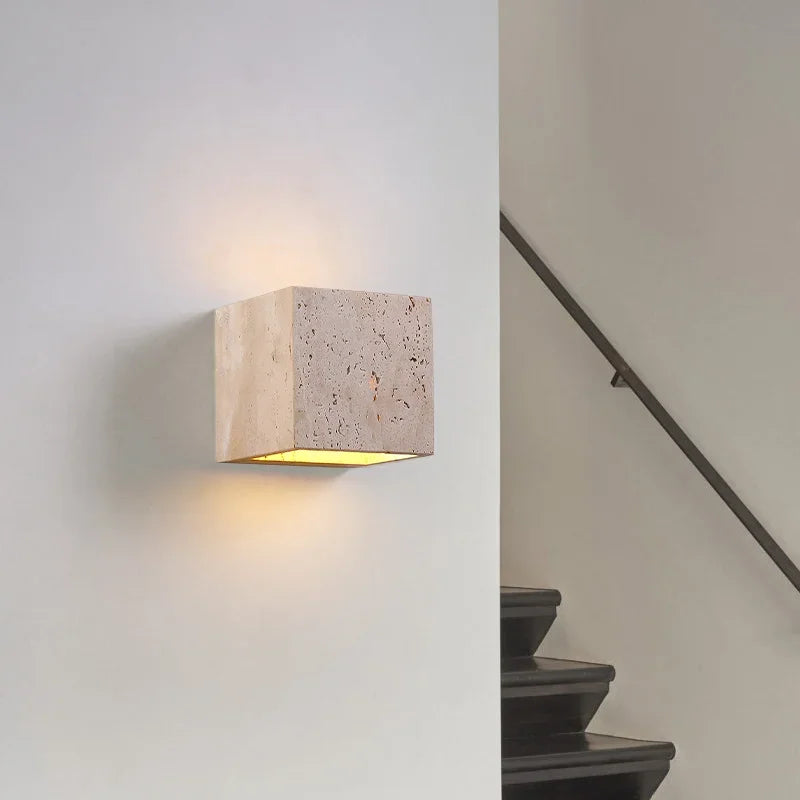 Chizu Wall Light