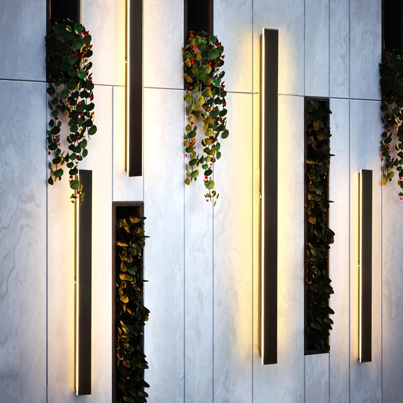 Aqualis Outdoor Wall Lamp