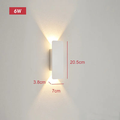 Striva Outdoor Wall Lamp
