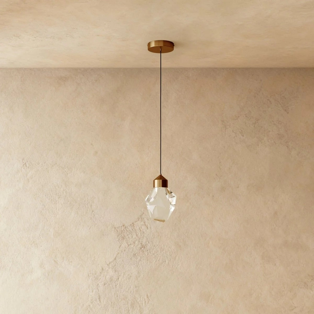 Luma Crystal Pendant Light