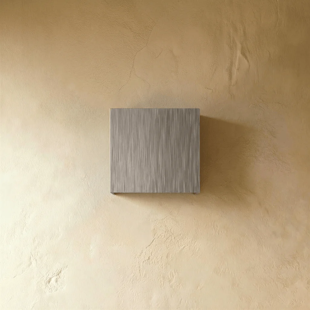 Kivo Wall Lamp