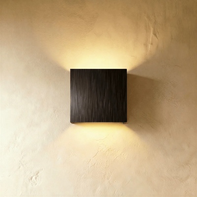 Kivo Wall Lamp