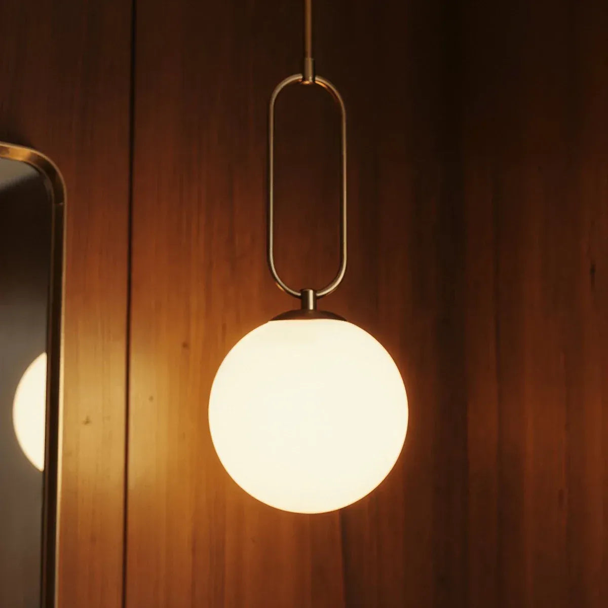 Luma Alabaster Pendant Light