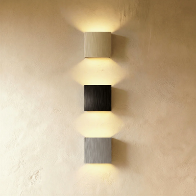Kivo Wall Lamp