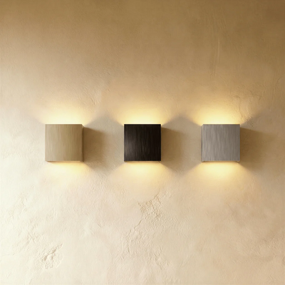 Kivo Wall Lamp