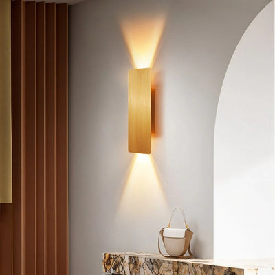 Aria Wall Lamp