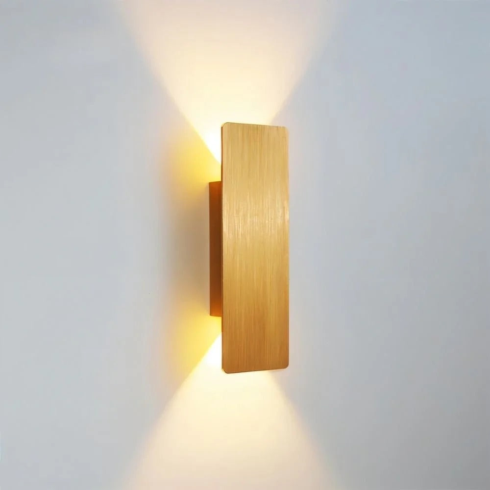 Aria Wall Lamp