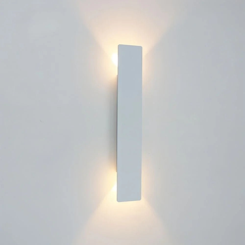 Aria Wall Lamp