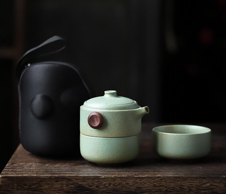 Reika Ceramic Travel Tea Set