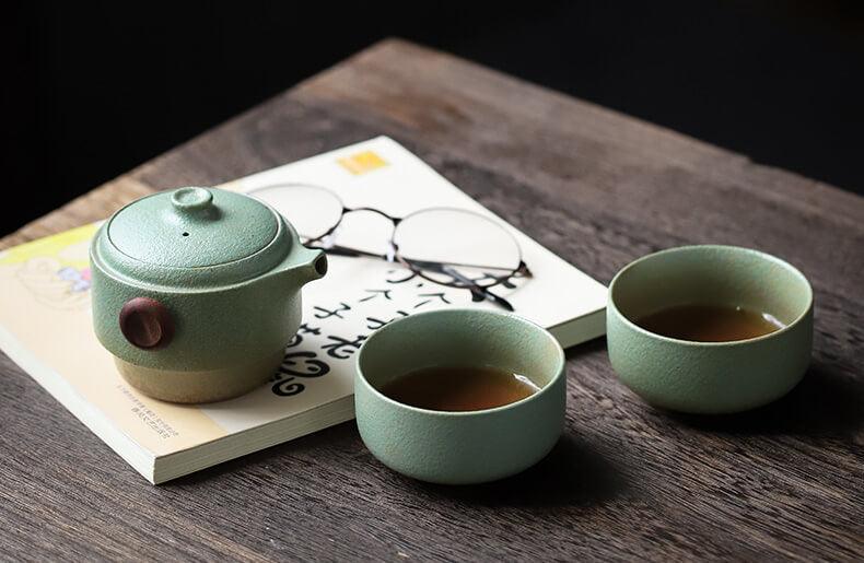 Reika Ceramic Travel Tea Set